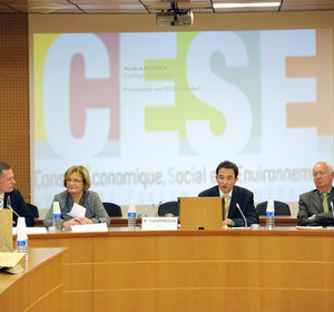 Le CESE propose d'augmenter la CSG pour combler le trou de la sécu